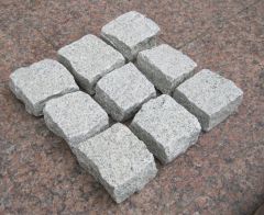 Брусчатка колотая из Кунгурского гранита 